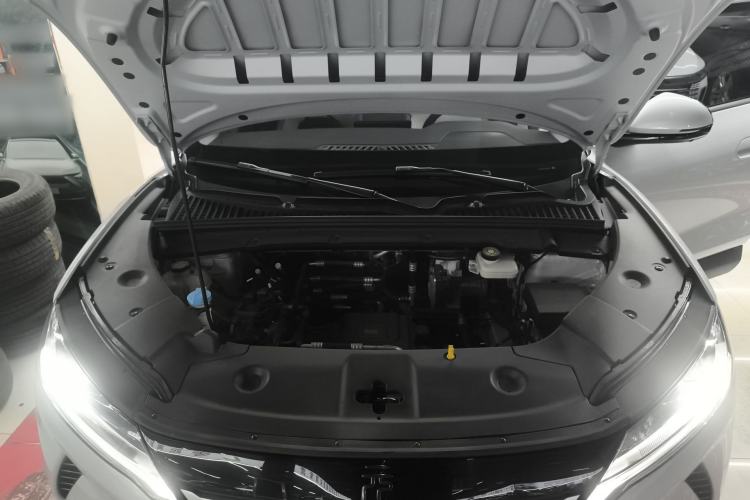 Used BYD Yuan UP 2025 Model 301KM Leading Version Engine Bay