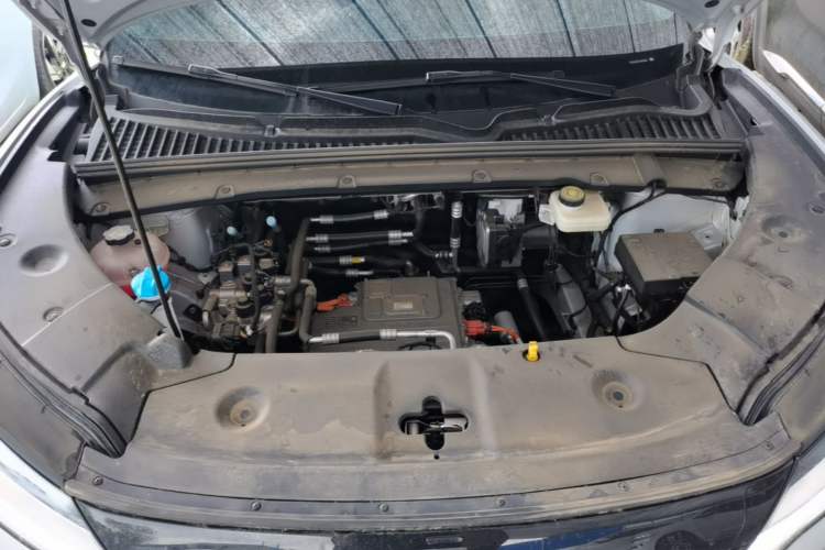Used BYD Yuan UP 2025 Intelligent Driving Version 401 KM Dynamic Edition Engine Bay