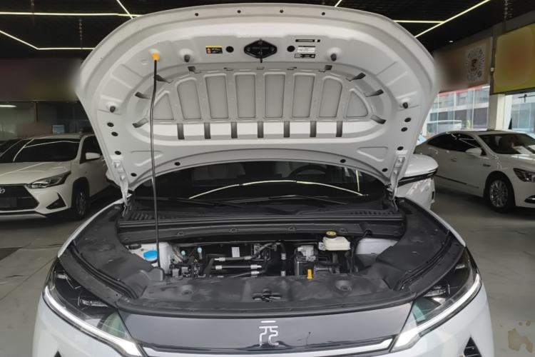 Used BYD Yuan UP 2025 Intelligent Driving Version 401 KM Dynamic Edition Engine Bay