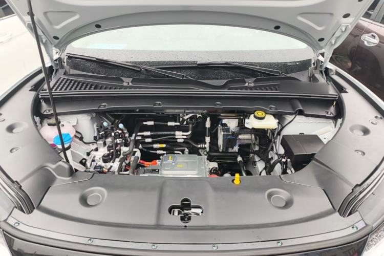 Used BYD Yuan UP 2025 Model 301KM Leading Version Engine Bay