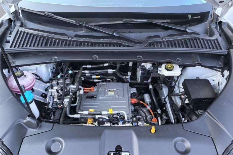 Used BYD Yuan UP 2025 Intelligent Driving Version 401 km Leading Edition Engine Bay