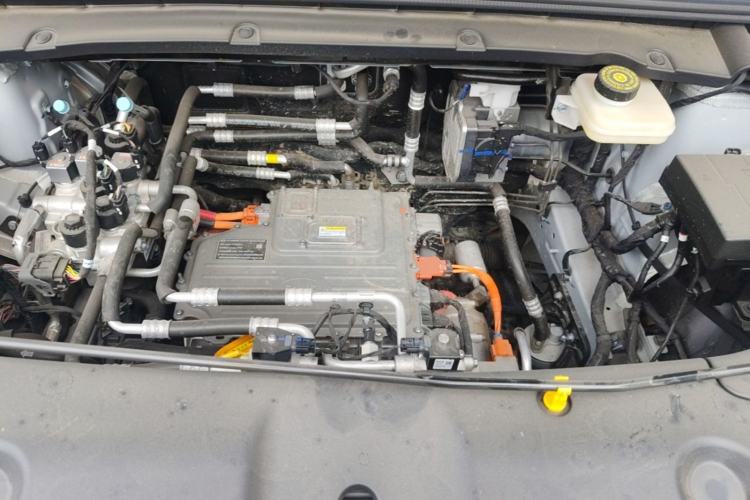 Used BYD Yuan UP 2025 Intelligent Driving Version 401 KM Dynamic Edition Engine Bay