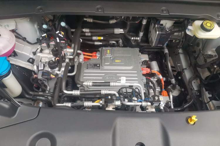 Used BYD Yuan UP 2025 Model 301KM Leading Version Engine Bay