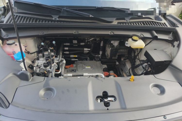 Used BYD Yuan UP 2025 Intelligent Driving Version 401 KM Dynamic Edition Engine Bay