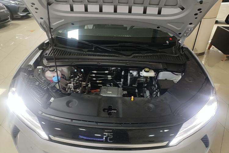 Used BYD Yuan UP 2025 Intelligent Driving Version 401 KM Dynamic Edition Engine Bay