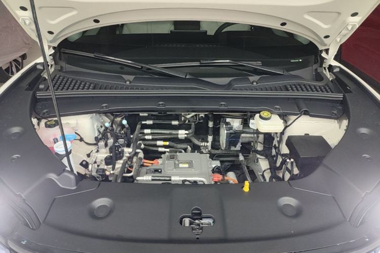 Used BYD Yuan UP 2025 Model 301KM Leading Version Engine Bay