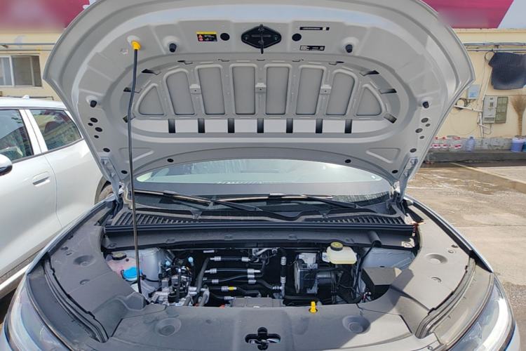 Used BYD Yuan UP 2025 Model 301KM Leading Version Engine Bay
