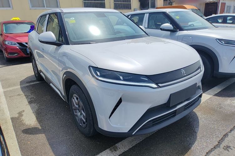 Used BYD Yuan UP 2025 Model 301KM Leading Version Exterior 1