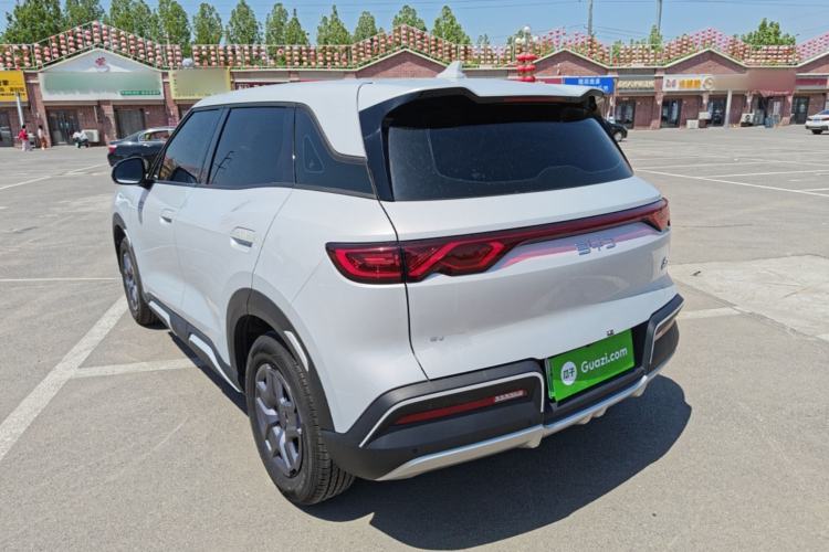 Used BYD Yuan UP 2025 Model 301KM Leading Version Exterior 2