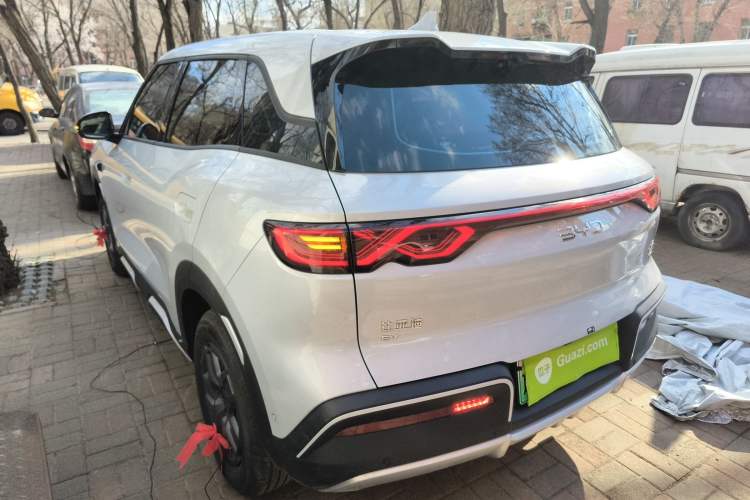 Used BYD Yuan UP 2025 Intelligent Driving Version 401 KM Dynamic Edition Exterior 2