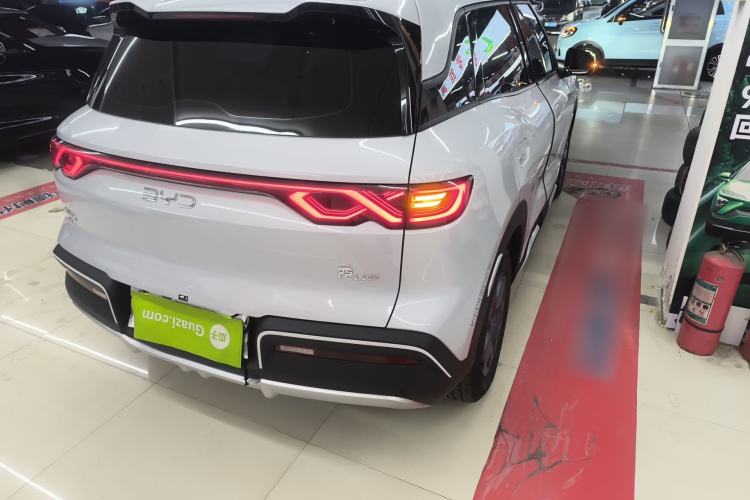 Used BYD Yuan UP 2025 Model 301KM Leading Version Exterior 3