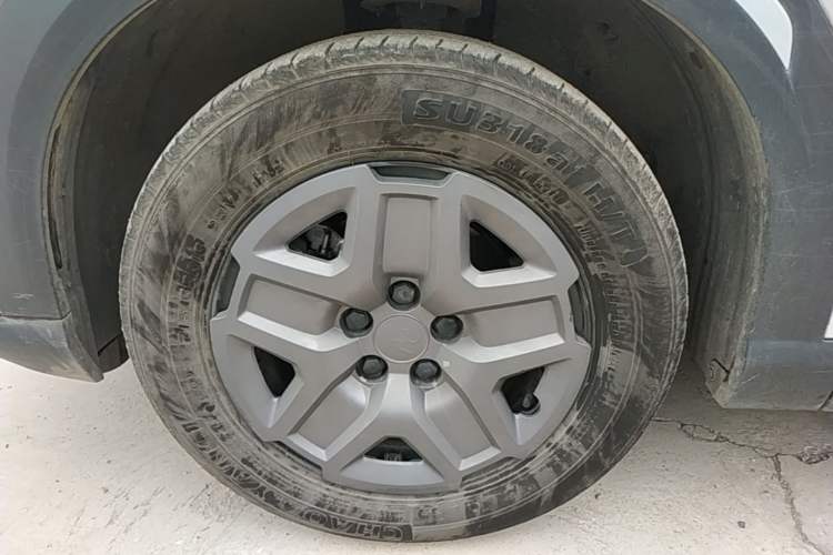 Used BYD Yuan UP 2025 Intelligent Driving Version 401 KM Dynamic Edition Exterior 4
