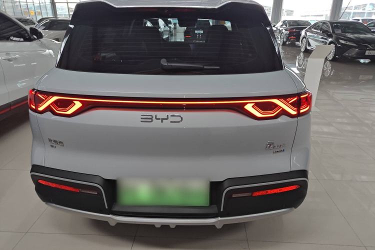 Used BYD Yuan UP 2025 Intelligent Driving Version 401 km Leading Edition Exterior 4