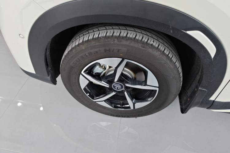 Used BYD Yuan UP 2025 Intelligent Driving Version 401 km Leading Edition Exterior 4