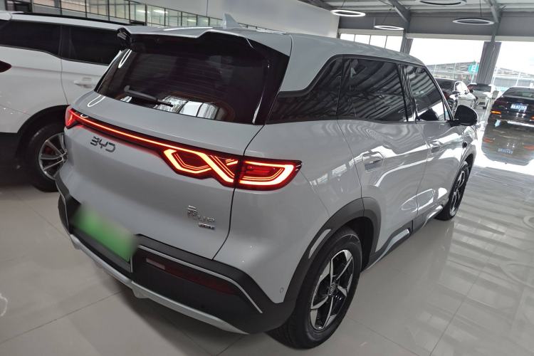 Used BYD Yuan UP 2025 Intelligent Driving Version 401 km Leading Edition Exterior 5