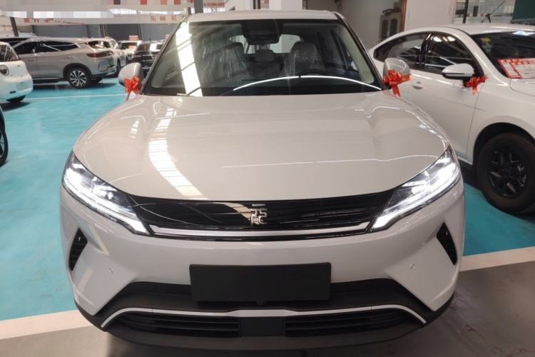 Used BYD Yuan UP 2025 Intelligent Driving Version 401 KM Dynamic Edition Front