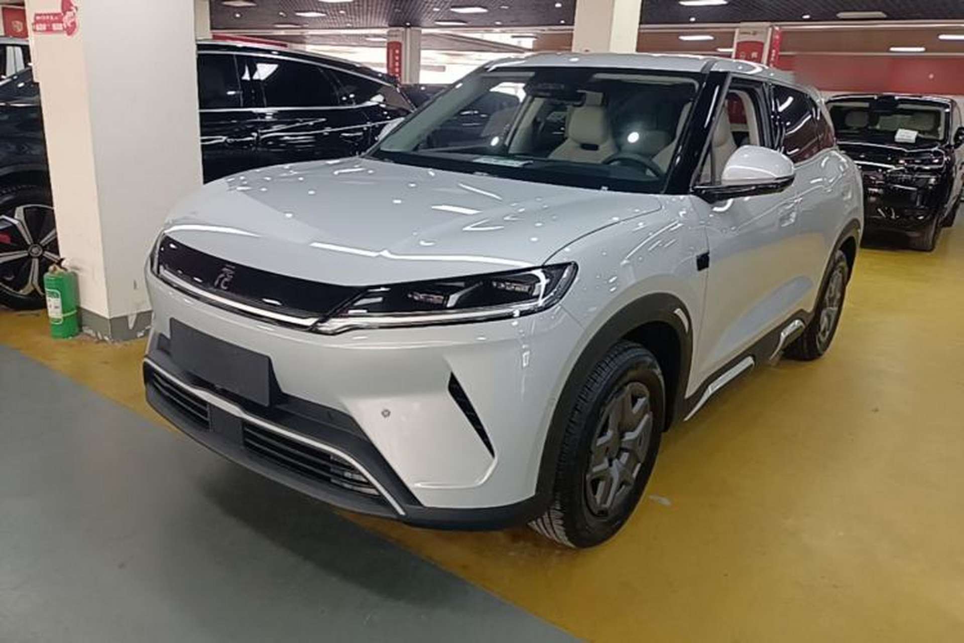 Used BYD Yuan UP 2025 Intelligent Driving Version 401 KM Dynamic Edition Front Left 45 Deg