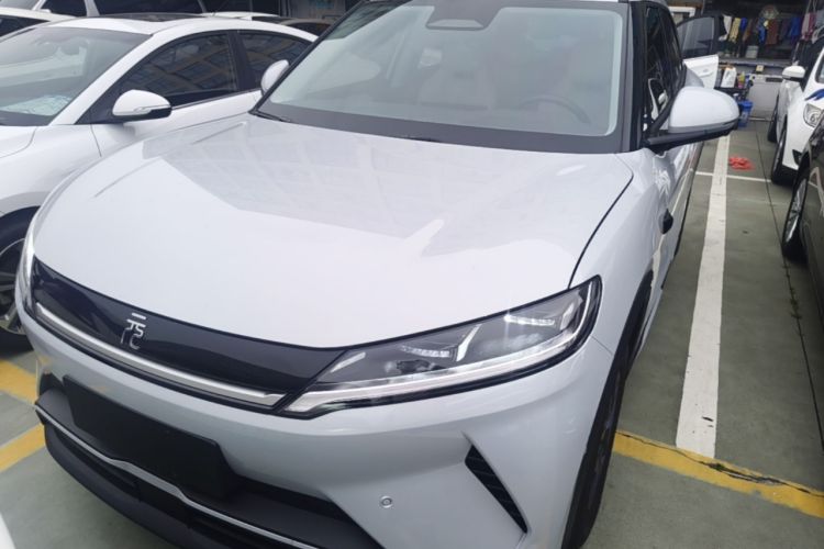 Used BYD Yuan UP 2025 Intelligent Driving Version 401 KM Dynamic Edition Front