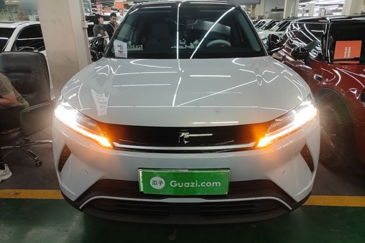 Used BYD Yuan UP 2025 Intelligent Driving Version 401 km Leading Edition Front