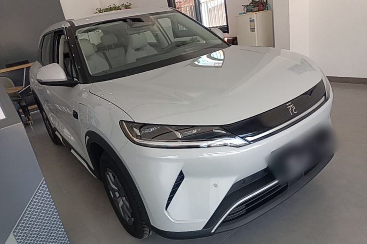 Used BYD Yuan UP 2025 Intelligent Driving Version 401 KM Dynamic Edition Front Right 45 Deg