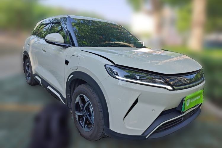Used BYD Yuan UP 2025 Intelligent Driving Version 401 km Leading Edition Front Right 45 Deg