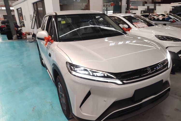Used BYD Yuan UP 2025 Intelligent Driving Version 401 KM Dynamic Edition Front Right 45 Deg
