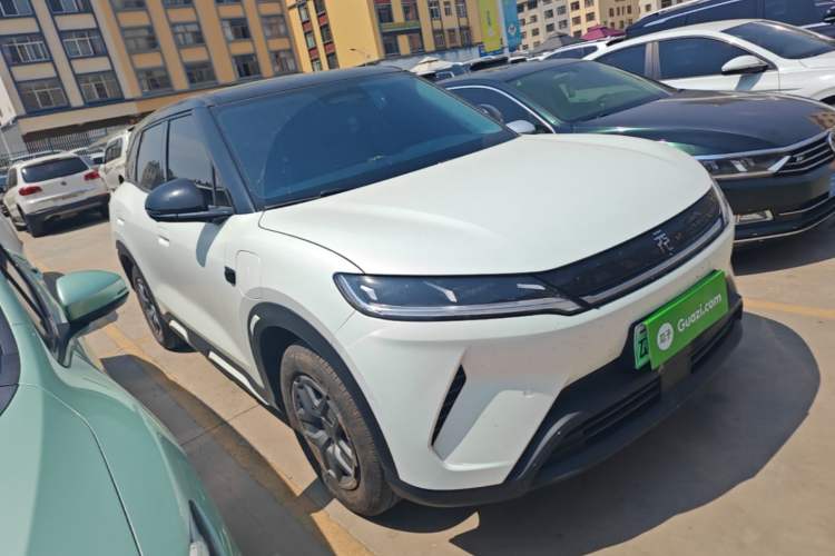 Used BYD Yuan UP 2025 Intelligent Driving Version 401 KM Dynamic Edition Front Right 45 Deg