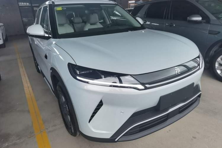 Used BYD Yuan UP 2025 Intelligent Driving Version 401 KM Dynamic Edition Front Right 45 Deg