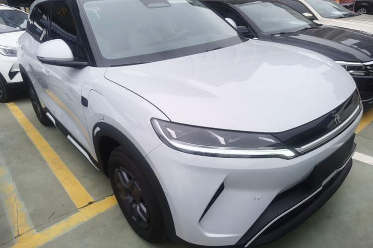 Used BYD Yuan UP 2025 Intelligent Driving Version 401 KM Dynamic Edition Front Right 45 Deg