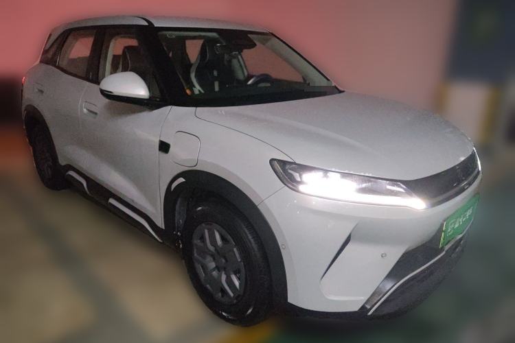 Used BYD Yuan UP 2025 Intelligent Driving Version 401 KM Dynamic Edition Front Right 45 Deg