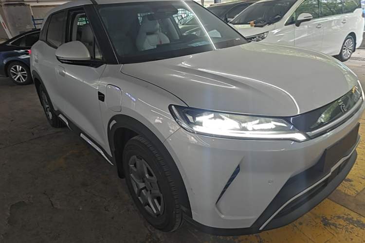 Used BYD Yuan UP 2025 Intelligent Driving Version 401 KM Dynamic Edition Front Right 45 Deg