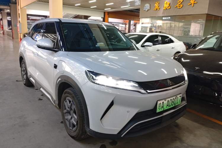 Used BYD Yuan UP 2025 Intelligent Driving Version 401 km Leading Edition Front Right 45 Deg
