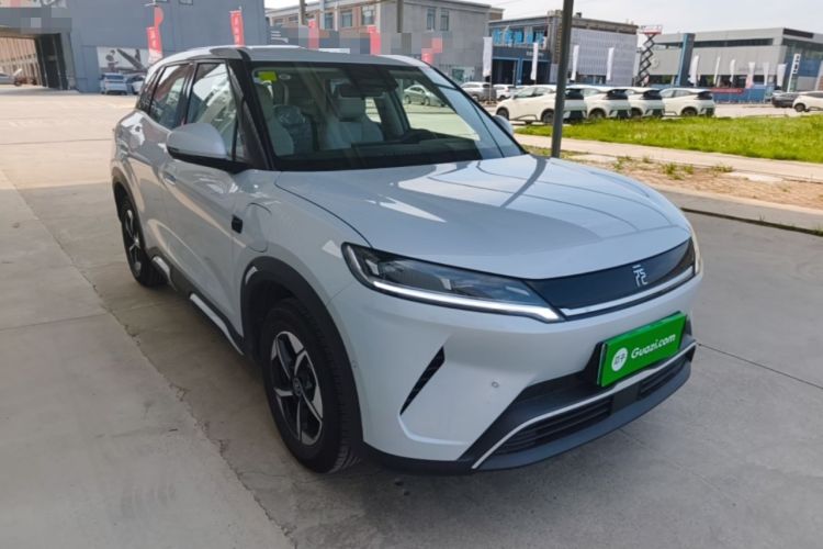 Used BYD Yuan UP 2025 Intelligent Driving Version 401 km Leading Edition Front Right 45 Deg