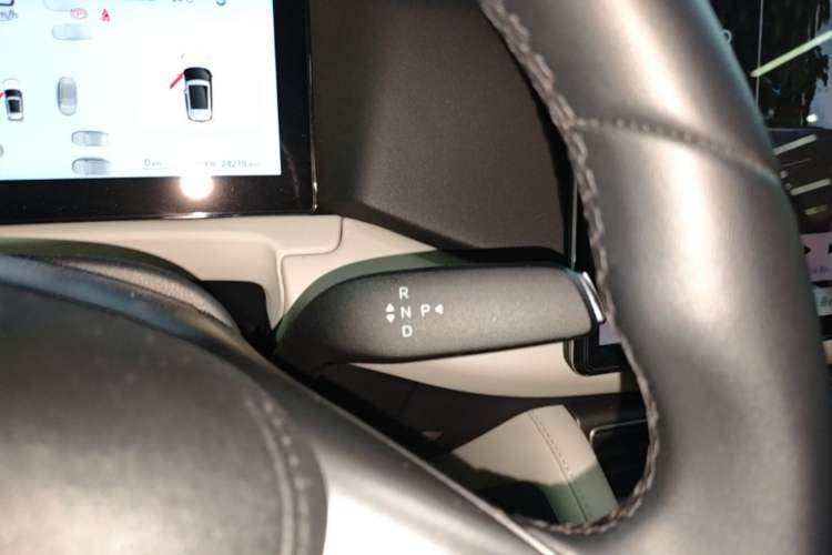 Used BYD Yuan UP 2025 Intelligent Driving Version 401 km Leading Edition Gear Lever