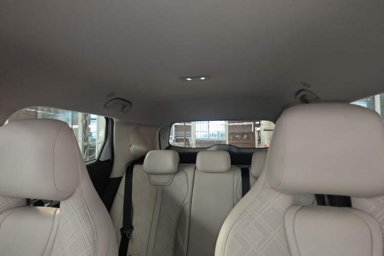 Used BYD Yuan UP 2025 Intelligent Driving Version 401 KM Dynamic Edition Headliner
