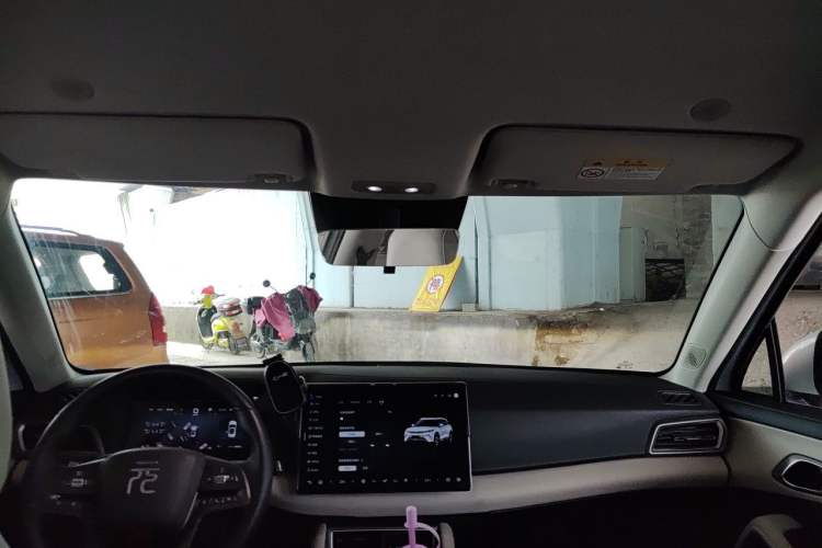Used BYD Yuan UP 2025 Intelligent Driving Version 401 KM Dynamic Edition Headliner