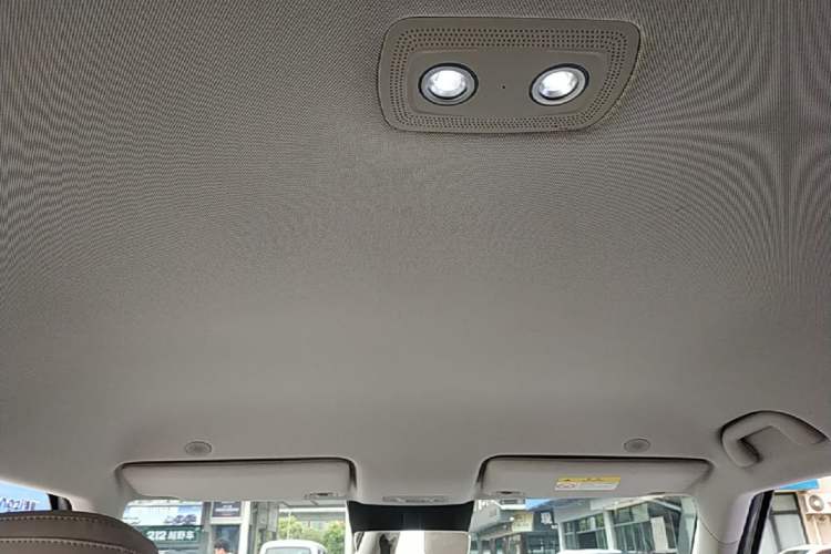 Used BYD Yuan UP 2025 Intelligent Driving Version 401 KM Dynamic Edition Headliner