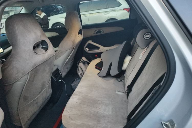 Used BYD Yuan UP 2025 Intelligent Driving Version 401 KM Dynamic Edition Interior 4