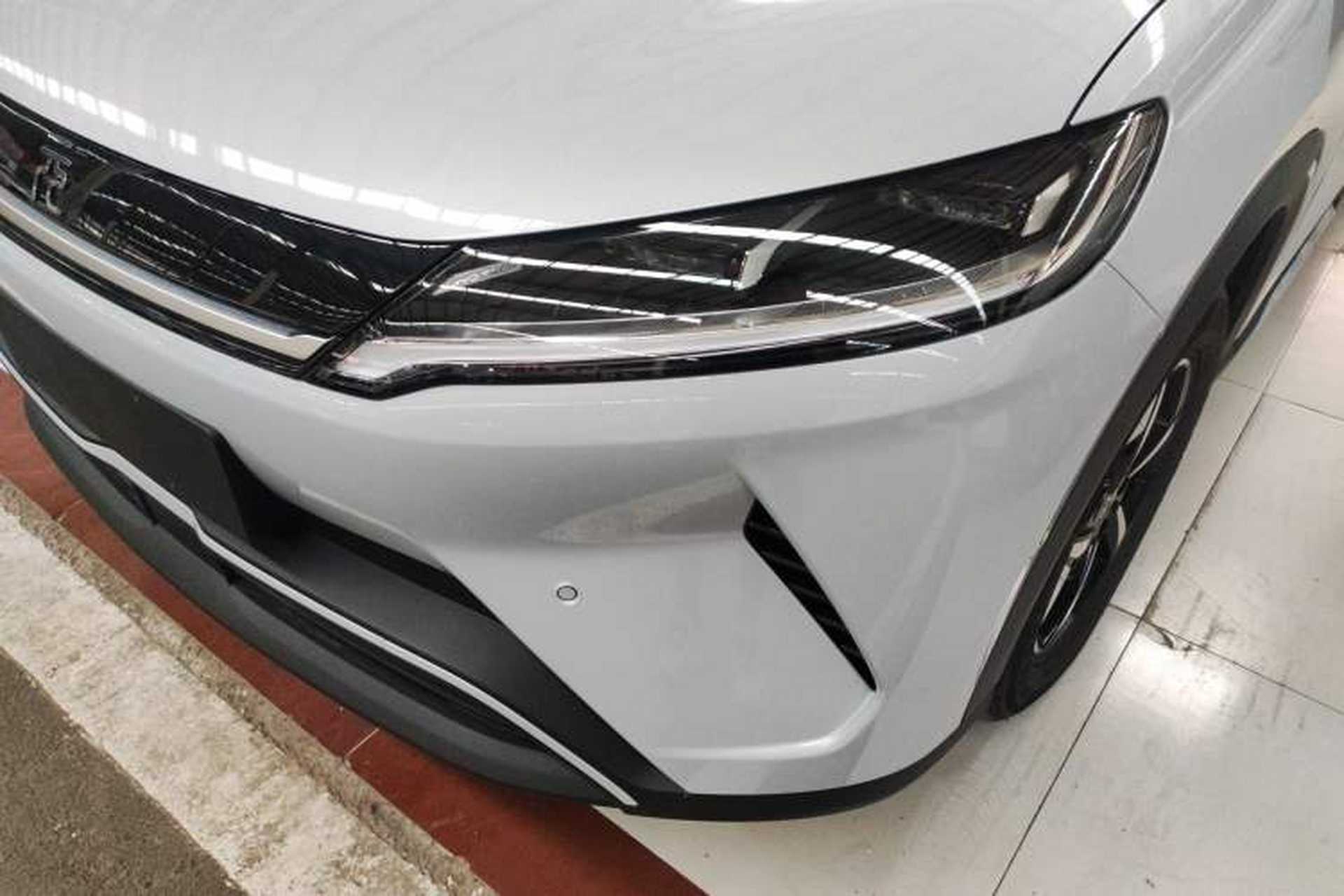Used BYD Yuan UP 2025 Intelligent Driving Version 401 km Leading Edition Left Front Headlight