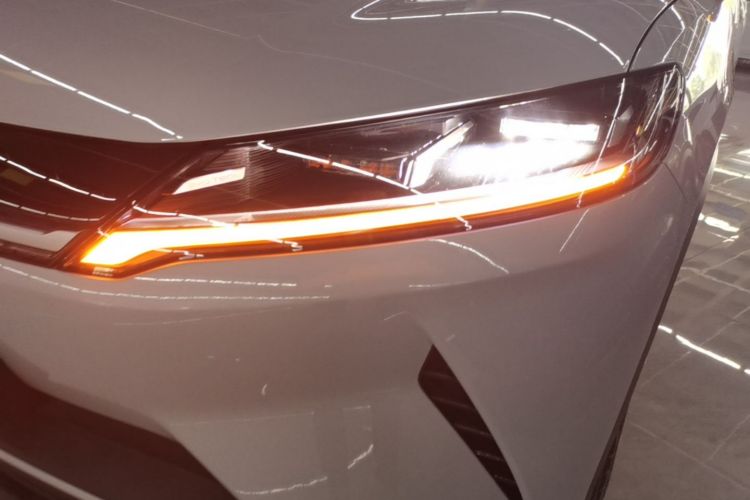 Used BYD Yuan UP 2025 Model 301KM Leading Version Left Front Headlight