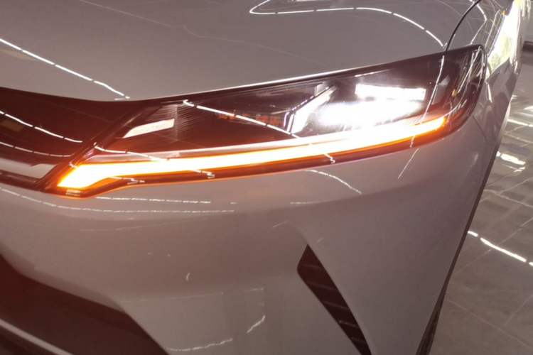 Used BYD Yuan UP 2025 Model 301KM Leading Version Left Front Headlight