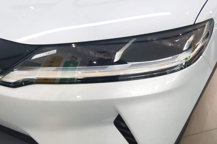 Used BYD Yuan UP 2025 Model 301KM Leading Version Left Front Headlight