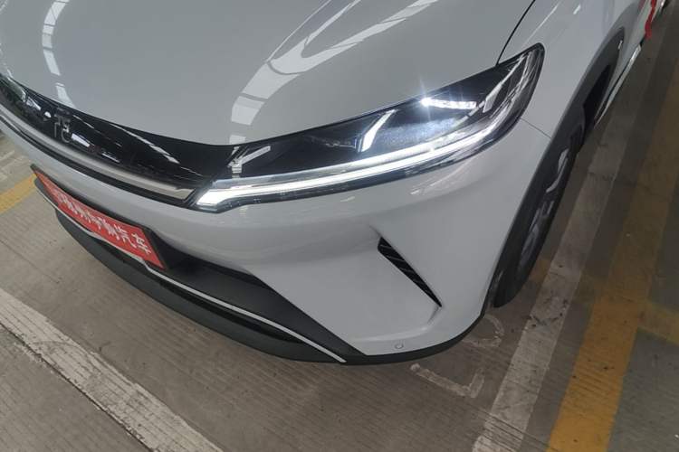 Used BYD Yuan UP 2025 Model 301KM Leading Version Left Front Headlight