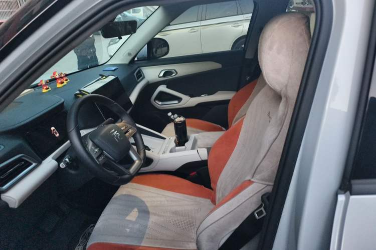 Used BYD Yuan UP 2025 Intelligent Driving Version 401 KM Dynamic Edition Left Front Seat