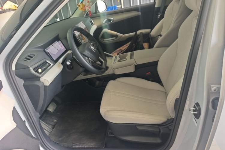 Used BYD Yuan UP 2025 Intelligent Driving Version 401 KM Dynamic Edition Left Front Seat