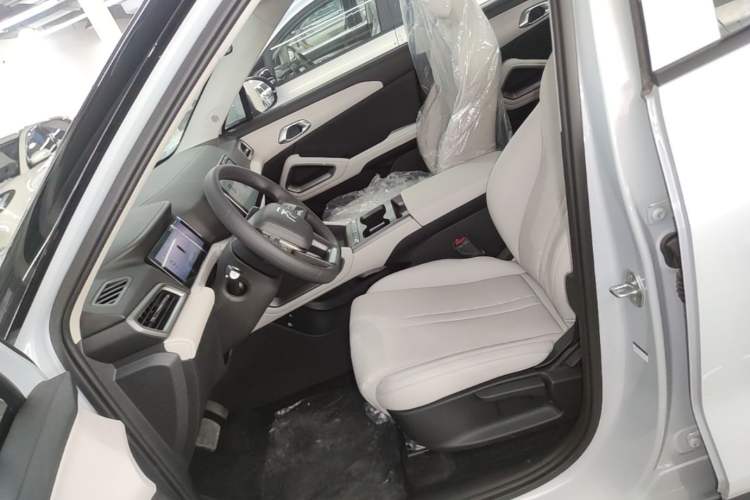 Used BYD Yuan UP 2025 Model 301KM Leading Version Left Front Seat