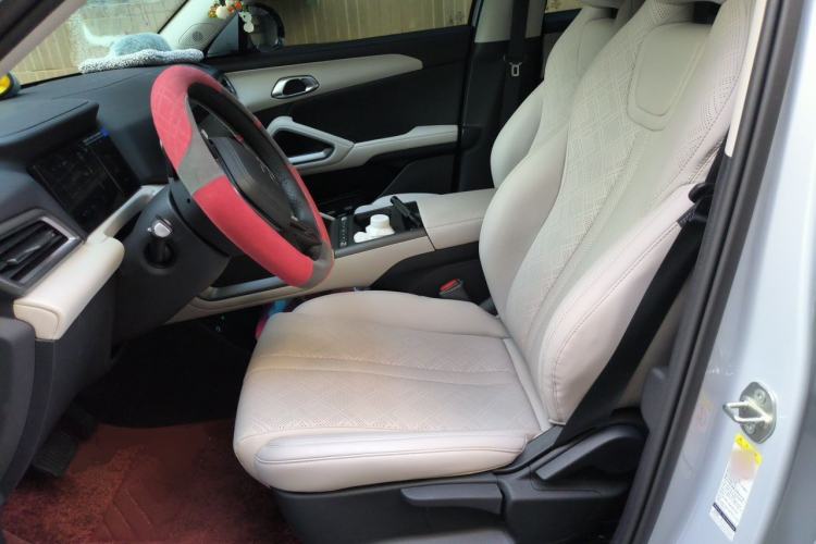 Used BYD Yuan UP 2025 Intelligent Driving Version 401 KM Dynamic Edition Left Front Seat
