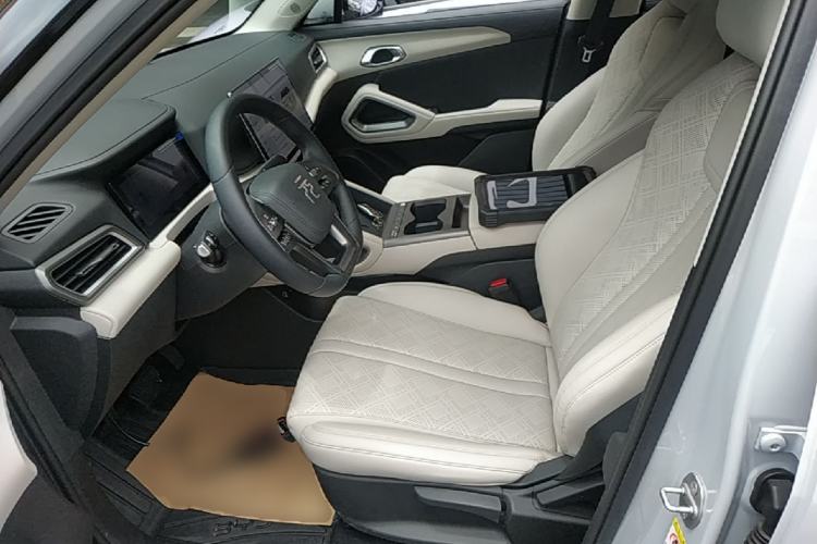 Used BYD Yuan UP 2025 Intelligent Driving Version 401 KM Dynamic Edition Left Front Seat