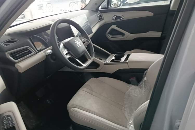 Used BYD Yuan UP 2025 Intelligent Driving Version 401 KM Dynamic Edition Left Front Seat