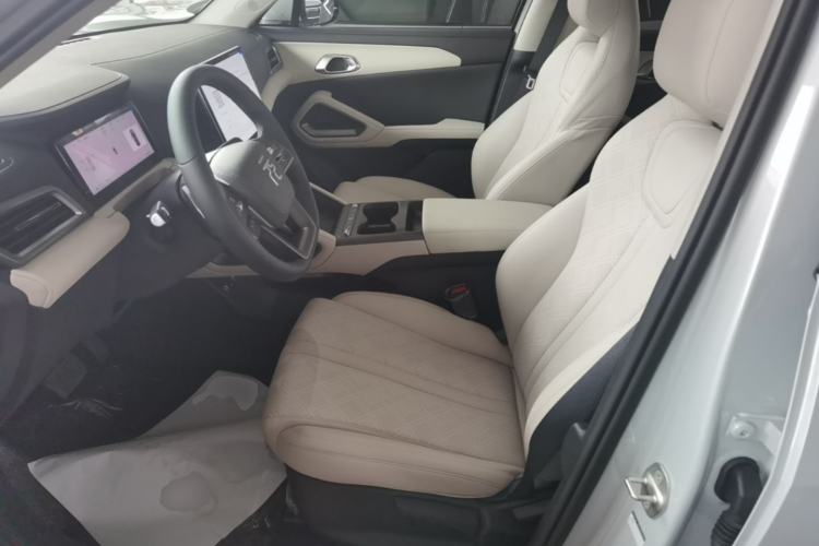 Used BYD Yuan UP 2025 Intelligent Driving Version 401 KM Dynamic Edition Left Front Seat